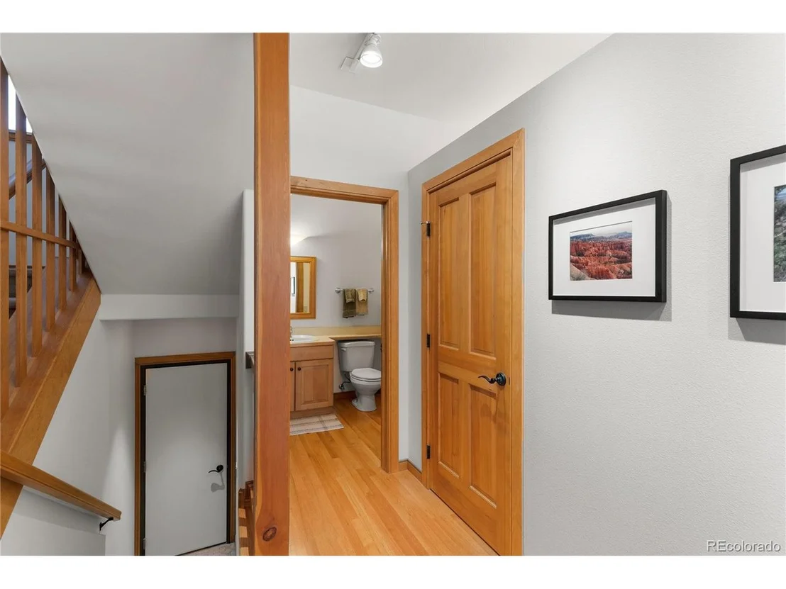 Photo of 460 Temple Trl
