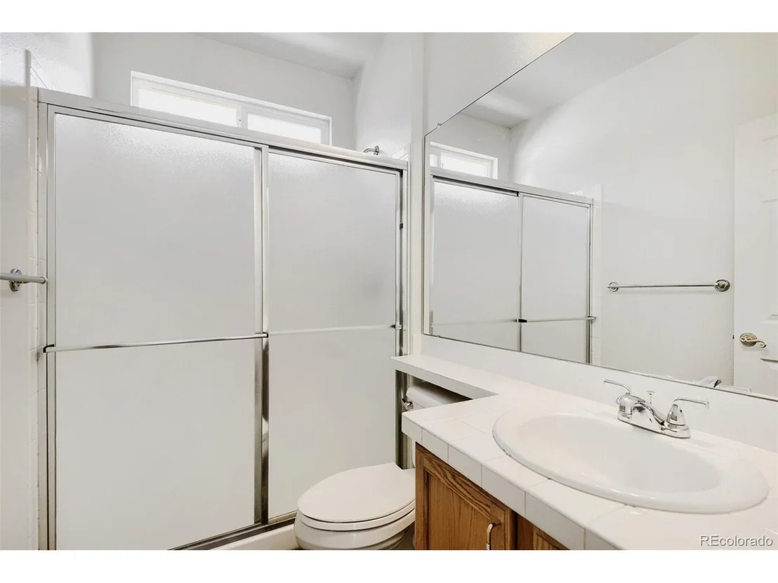 Photo of 796 Ridgemont Cir