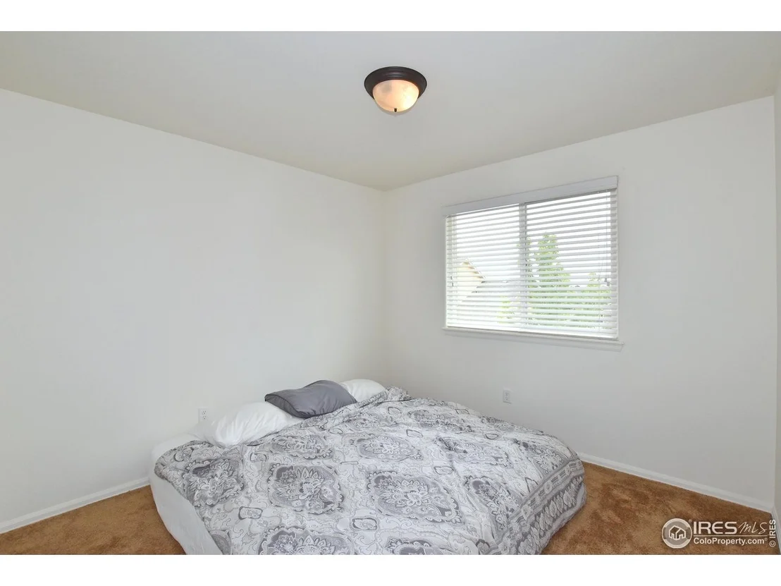 Photo of 2334 75th Ave