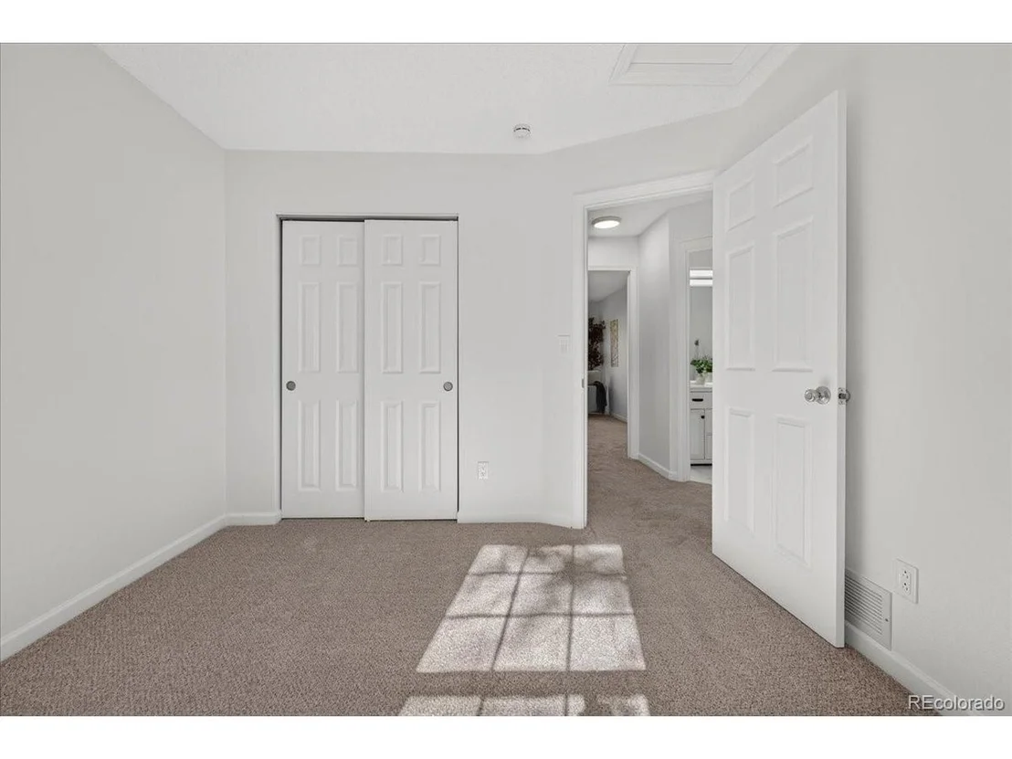 Photo of 8547 Union Cir