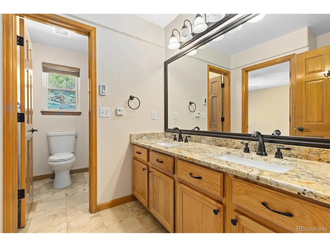 Photo of 499 White Ash Dr