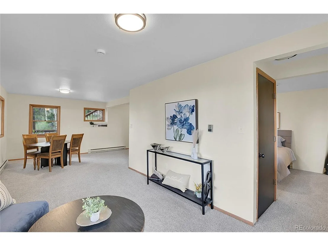 Photo of 83 Hill Cir