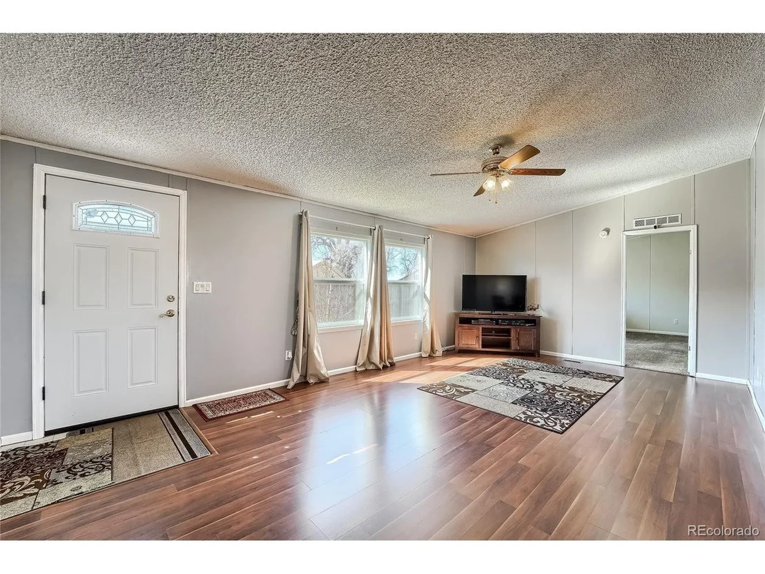 Photo of 215 Elm St