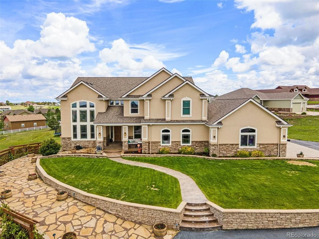 Photo of 41170 Round Hill Cir