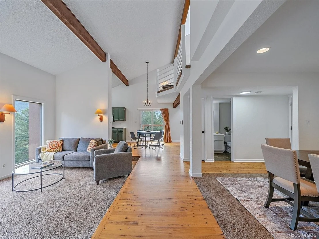 Photo of 254 Juniper Ln