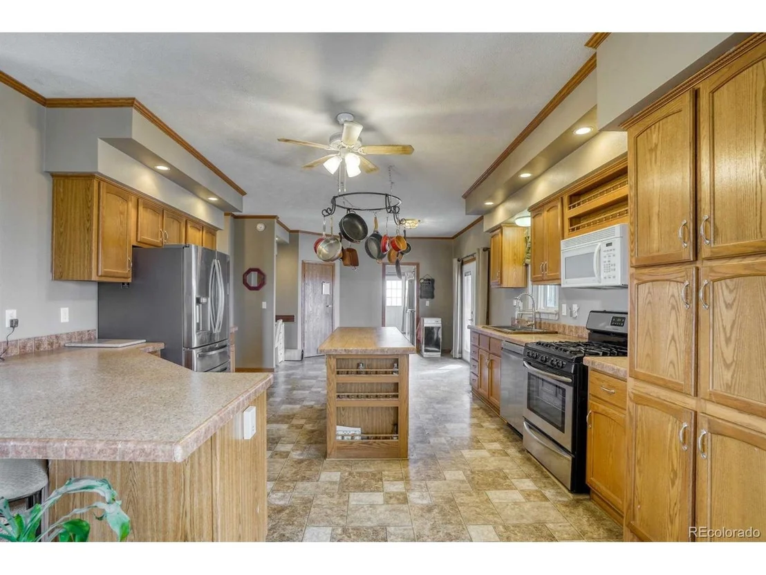 Photo of 6840 N Manila Rd