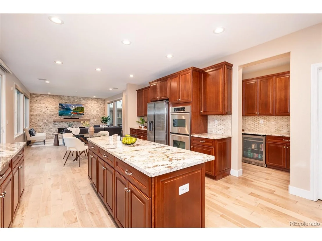 Photo of 10960 Glengate Cir