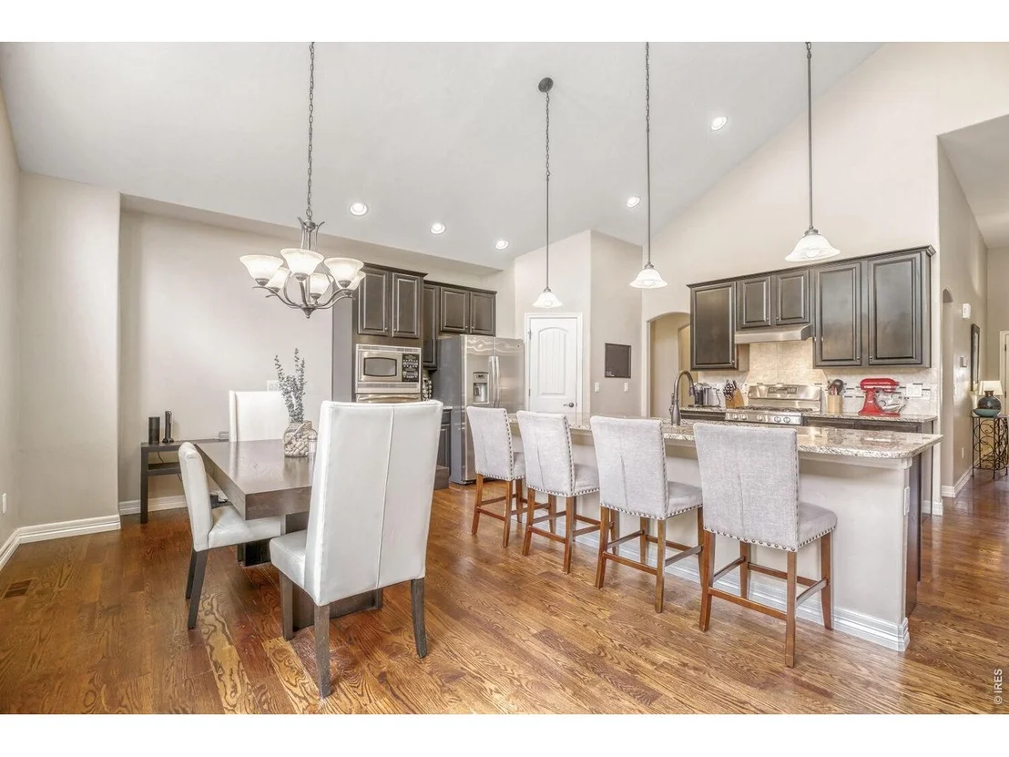 Photo of 7992 Saint St