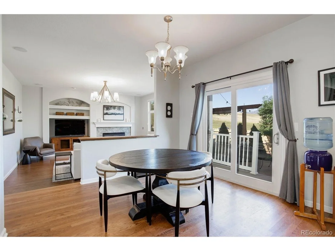 Photo of 345 Onyx Way
