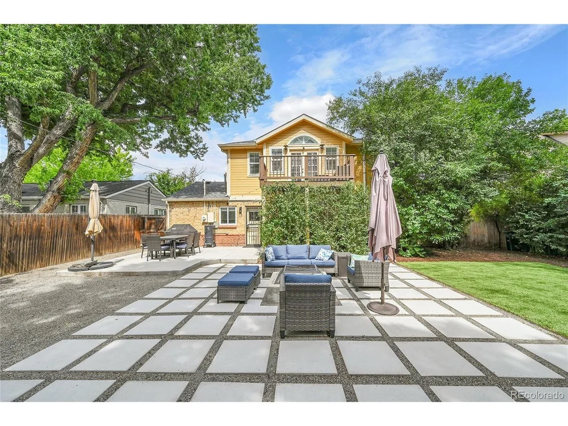 Photo of 845 Jasmine St