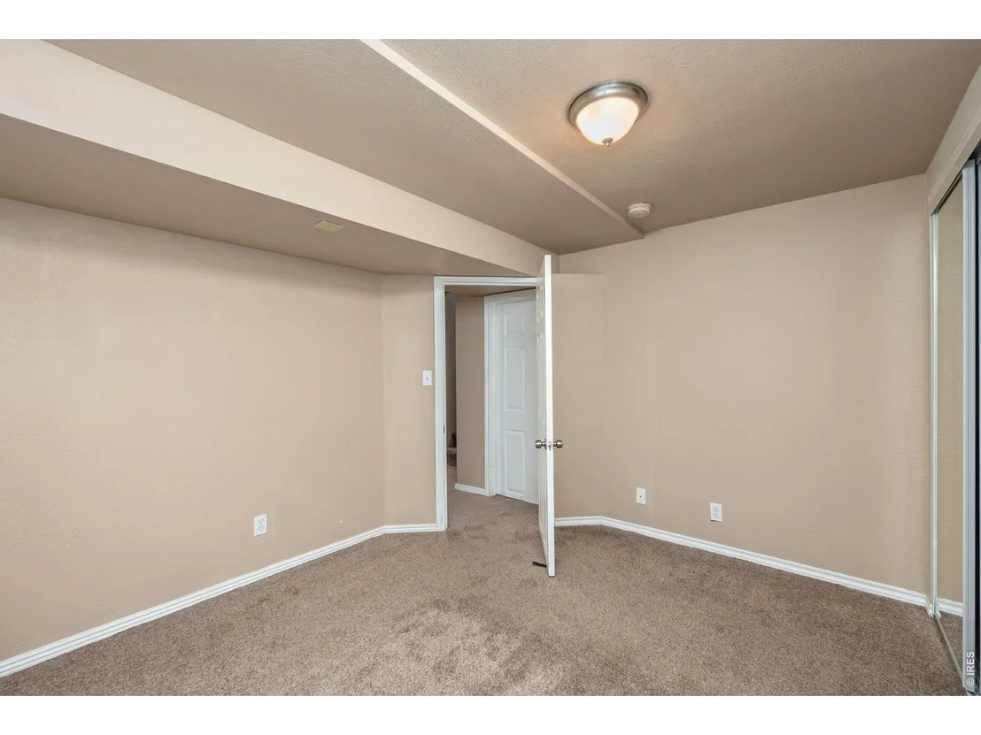 Photo of 430 Derry Dr