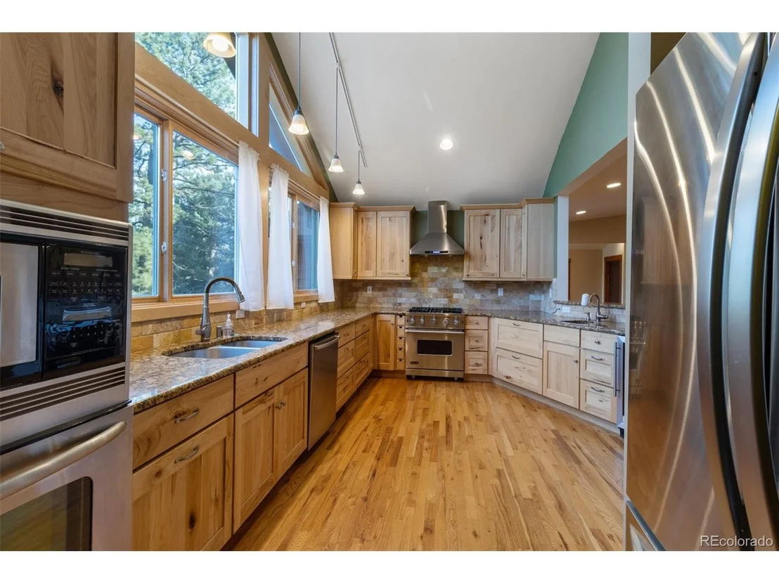 Photo of 28396 Clover Ln