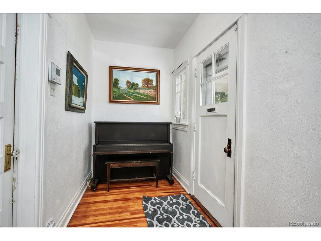 Photo of 1365 Madison St