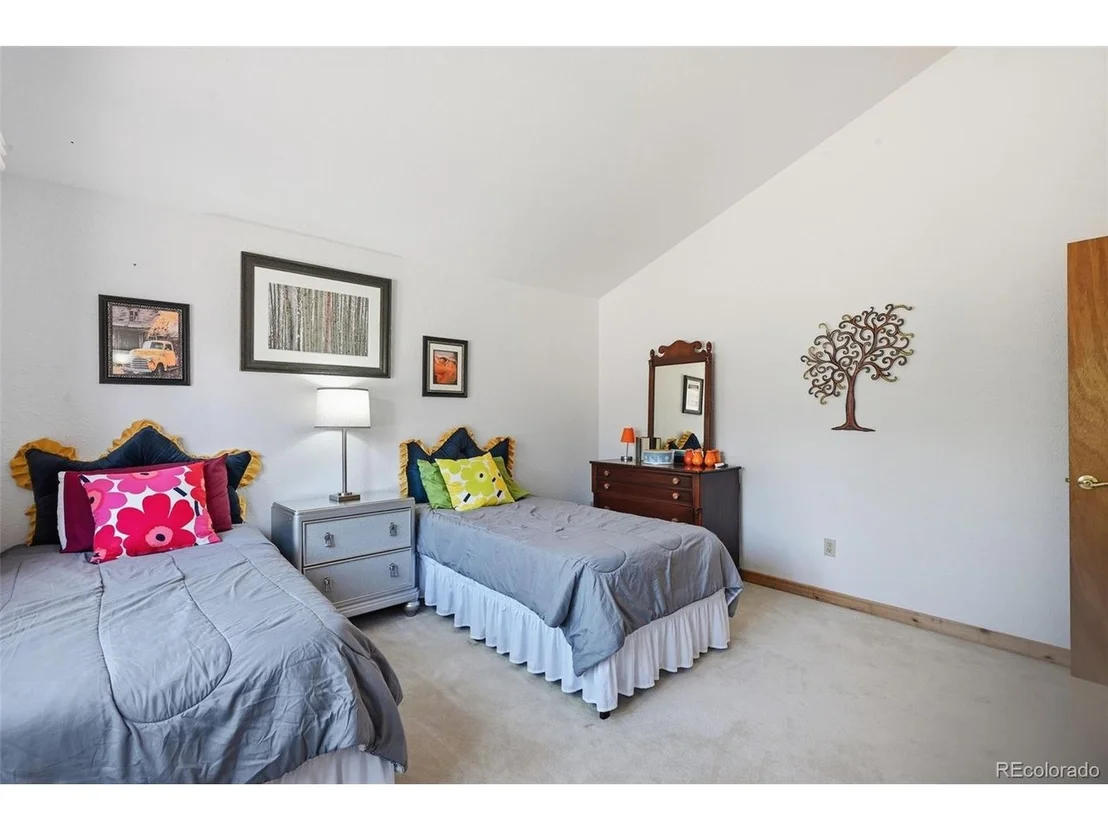 Photo of 107 Ox Yoke Ln