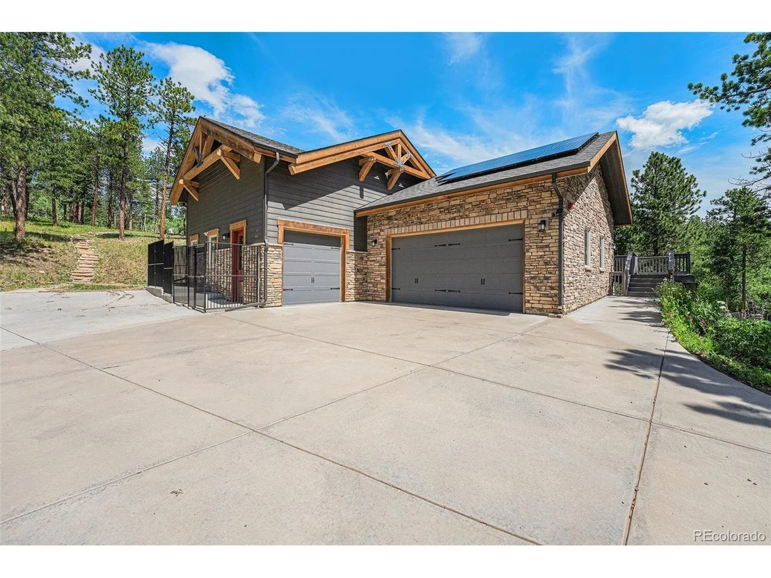 Photo of 342 Crescent Lake Rd