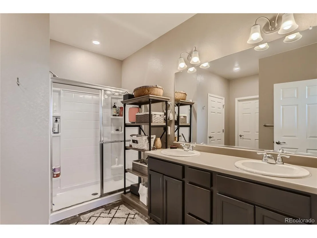 Photo of 1617 Clarendon Dr