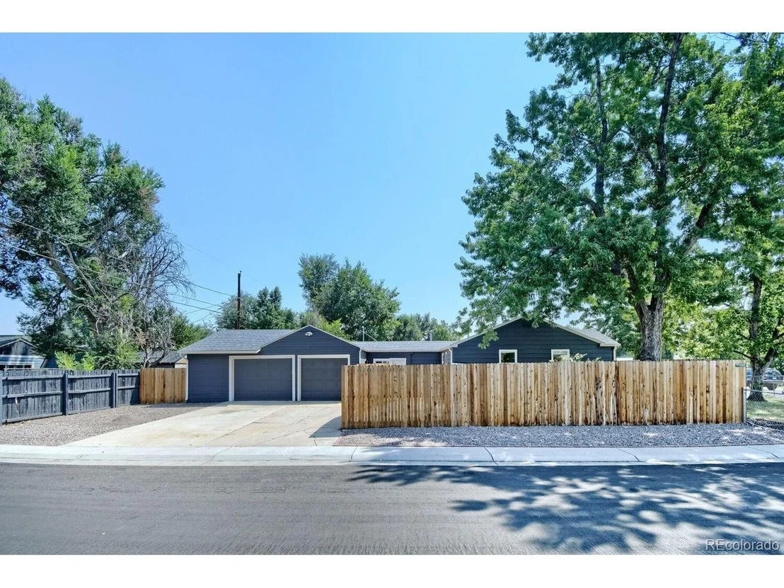 Photo of 6865 W 55th Pl