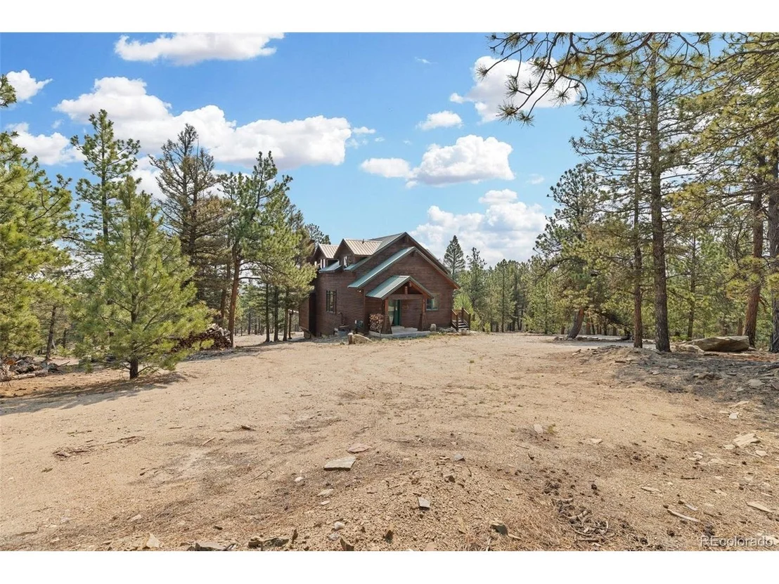 Photo of 559 Bellows Rd