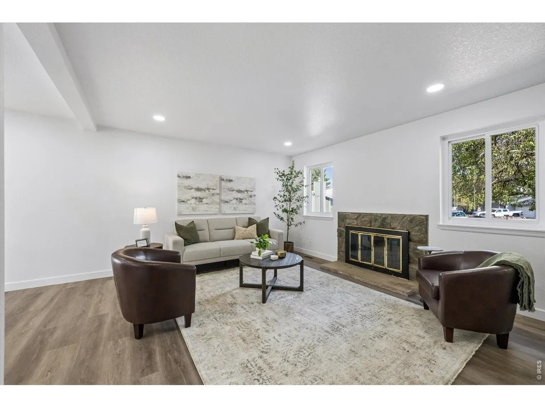 Photo of 2731 W 134th Cir