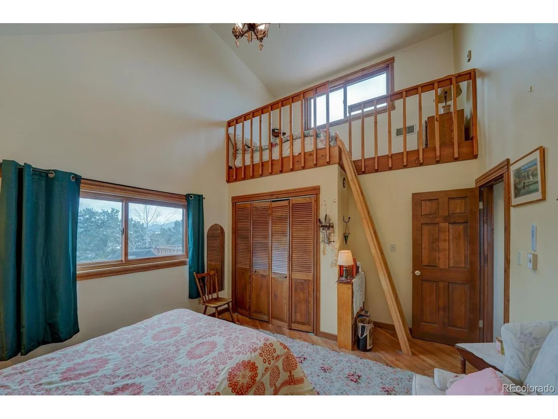 Photo of 6485 Divide Dr