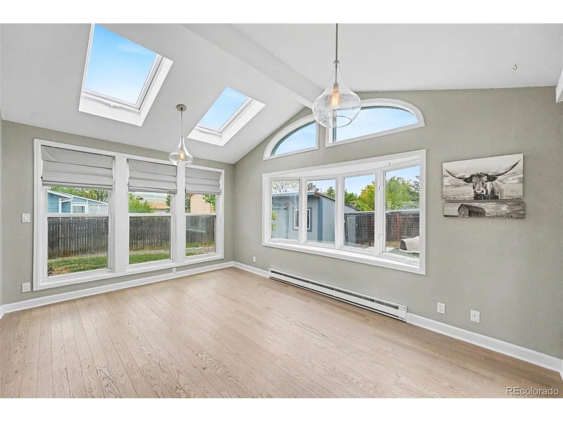 Photo of 1025 Maple Dr