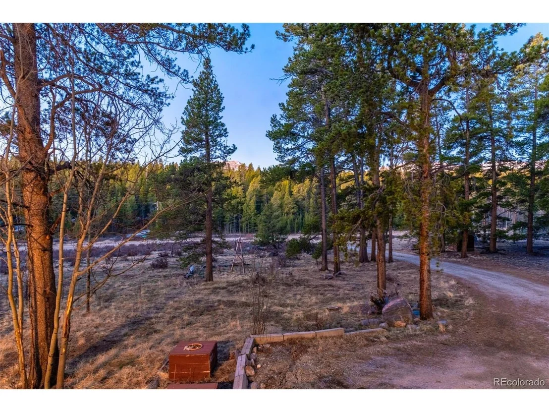 Photo of 1305 Lakeside Dr