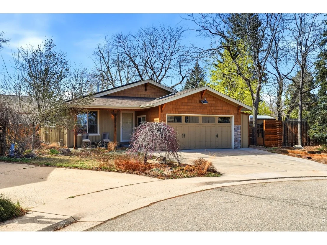 Photo of 2865 Madera Ct