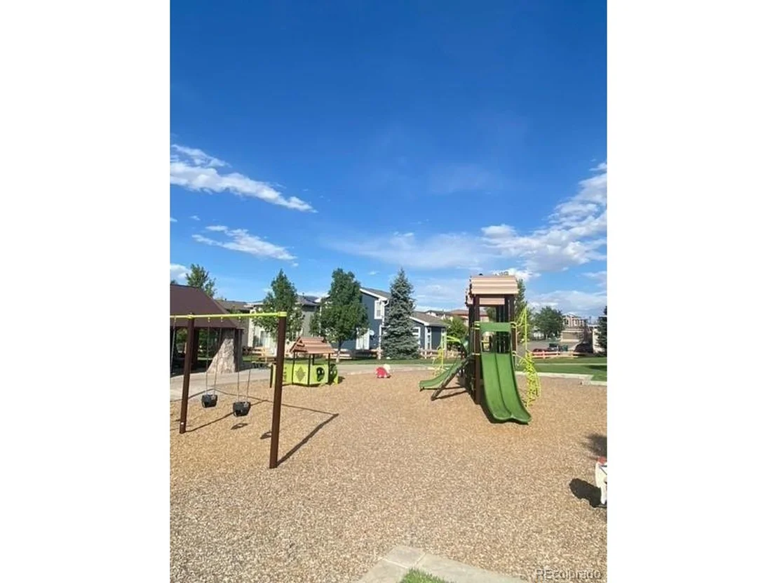 Photo of 3075 Windridge Cir