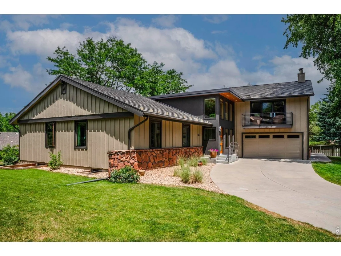 Photo of 2575 Briarwood Dr