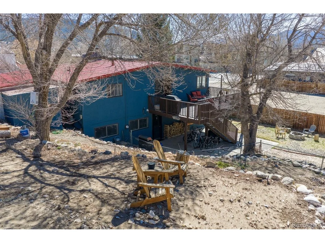 Photo of 541 W 7th St