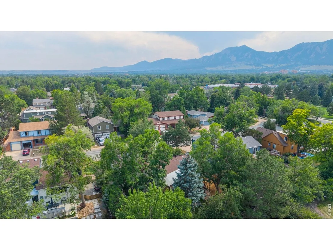 Photo of 5139 Holmes Pl