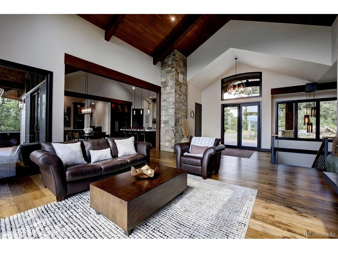 Photo of 4331 Hilltop Rd