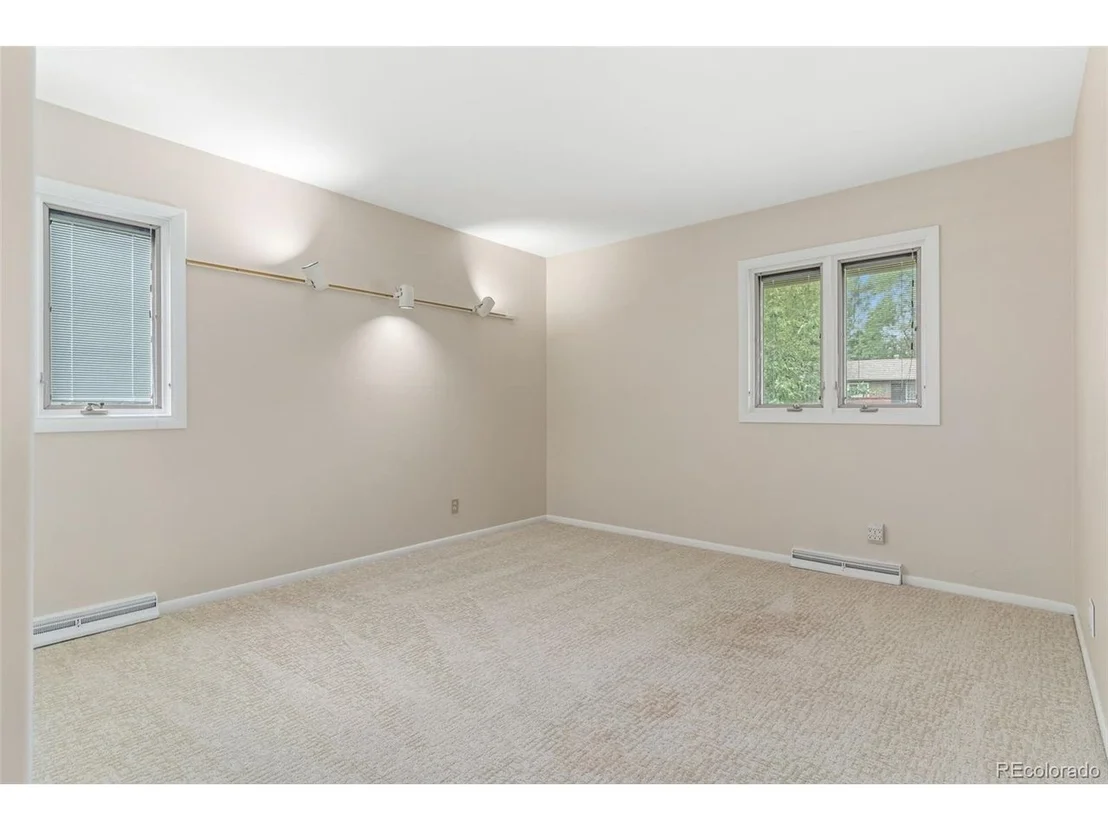Photo of 5161 Laurel Ave