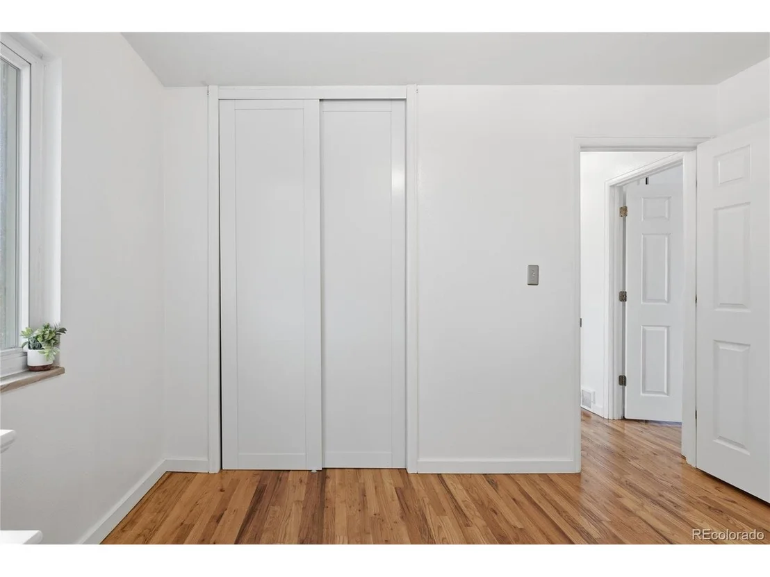 Photo of 580 W 79th Pl