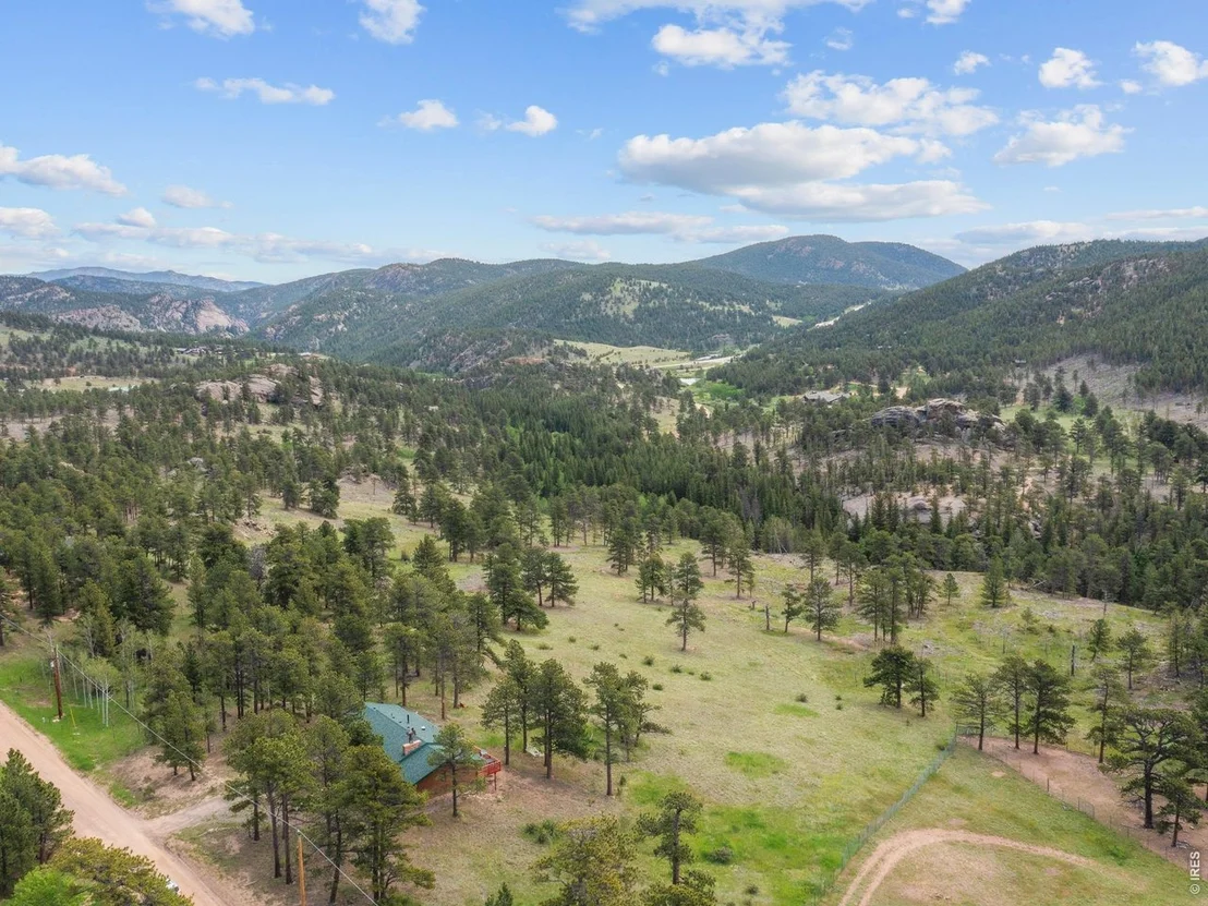 Photo of 839 Ski Rd