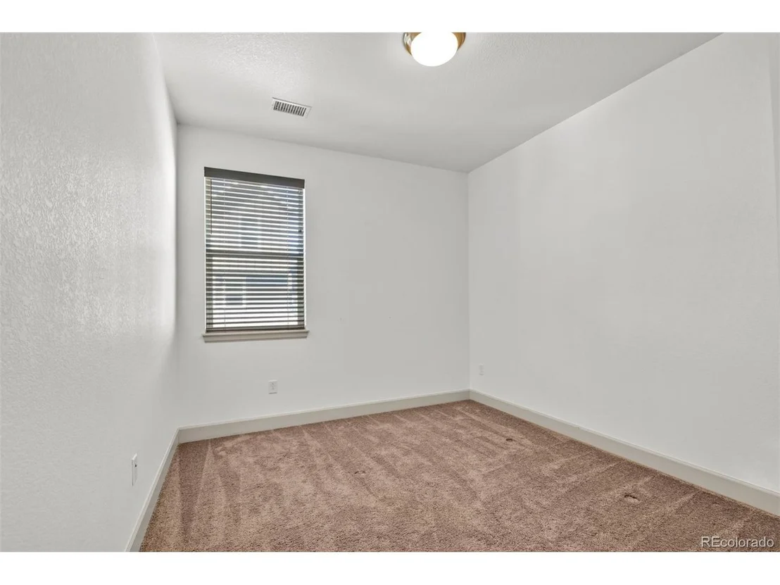 Photo of 5738 Urban Ctr