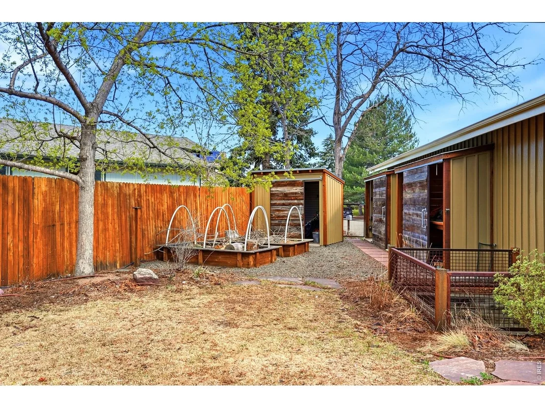 Photo of 2865 Madera Ct