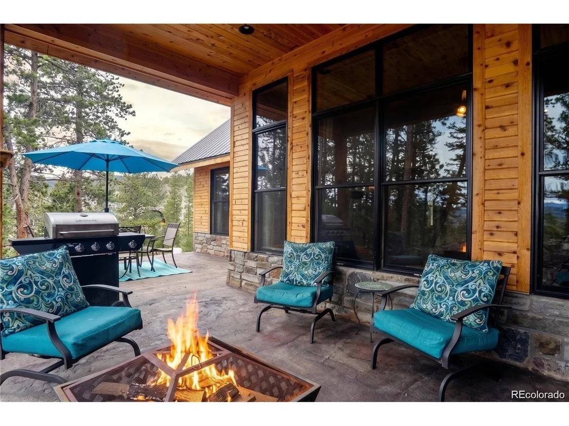 Photo of 350 Foxtail Dr