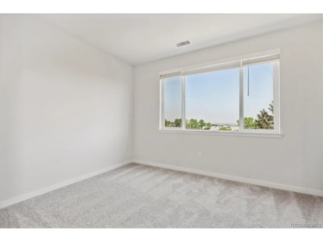 Photo of Unit 1408 at 487 Interlocken Blvd