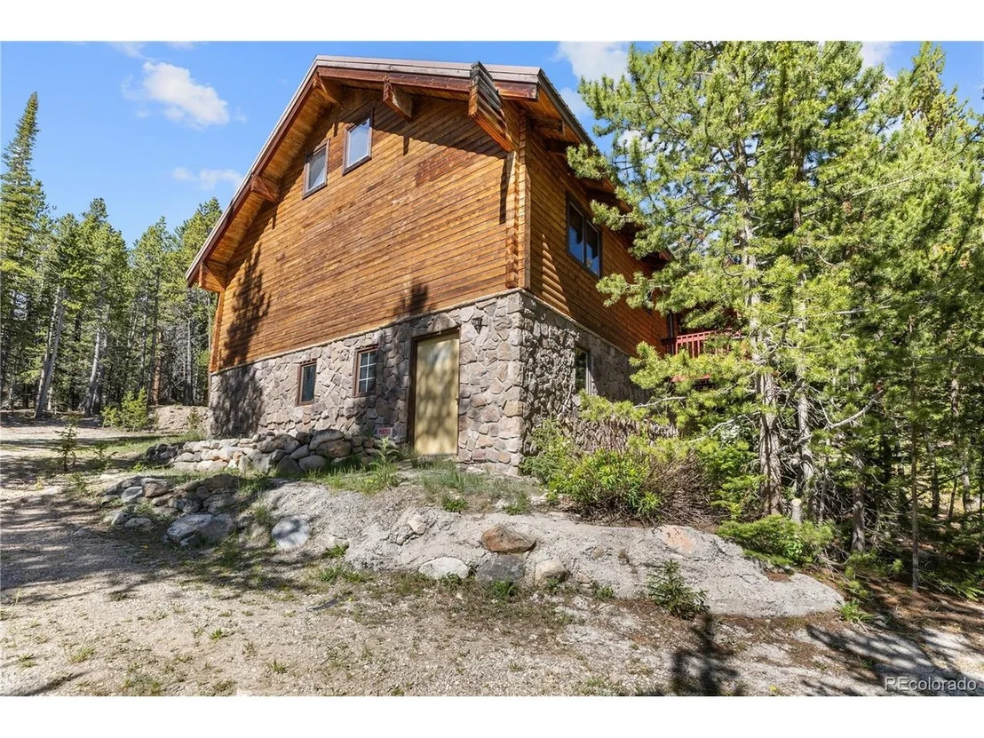 Photo of 424 Dry Gulch Rd