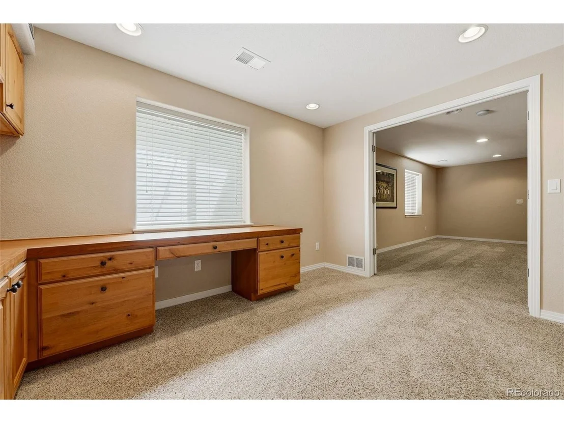 Photo of 1004 Boxelder Cir