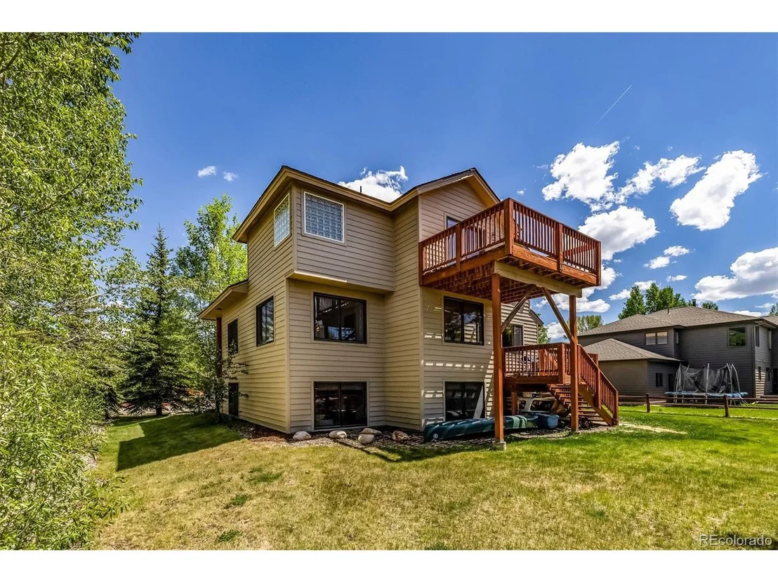 Photo of 1528 Legend Lake Cir