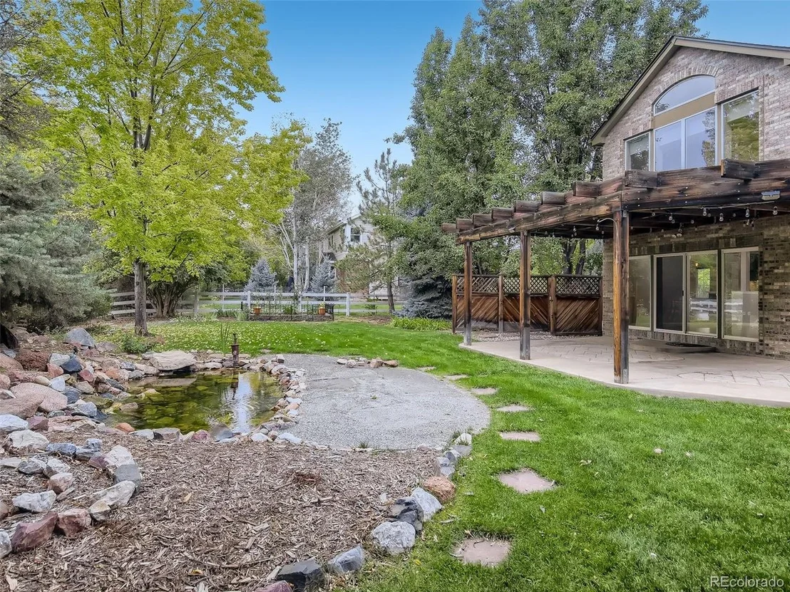 Photo of 1031 Willow Creek Cir