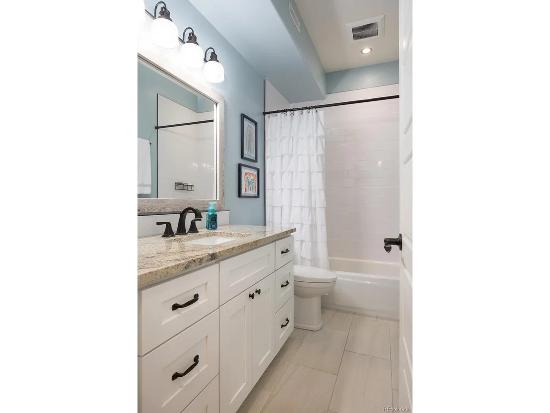 Photo of 712 Eveningstar Rd