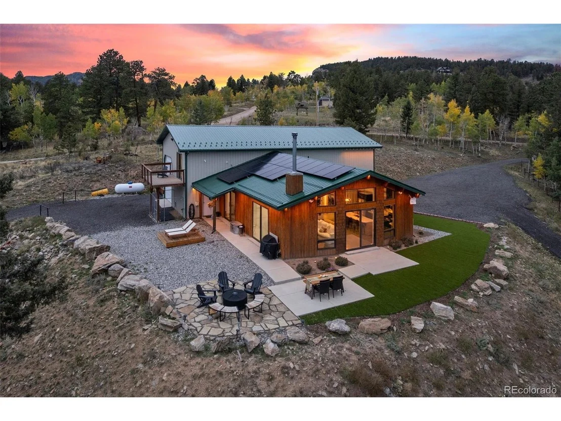 Photo of 150 Summit Dr