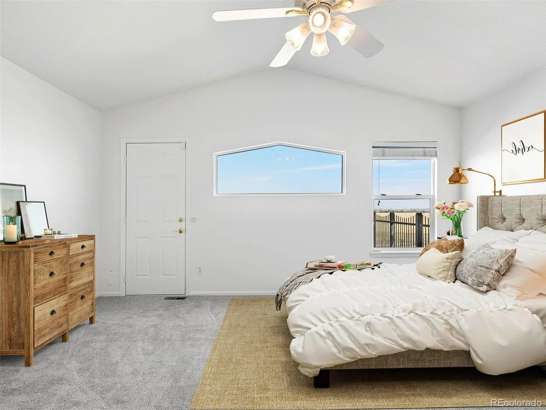 Photo of 365 Antelope Dr W