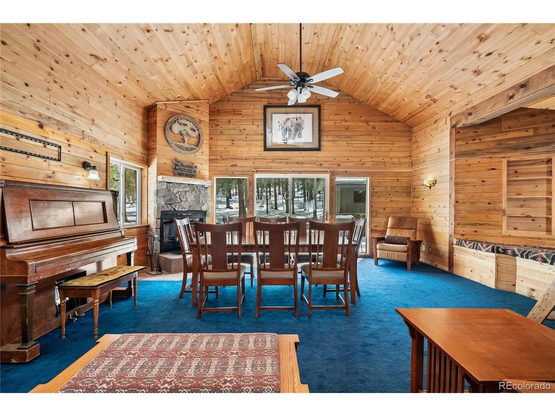 Photo of 82 Iris Dr