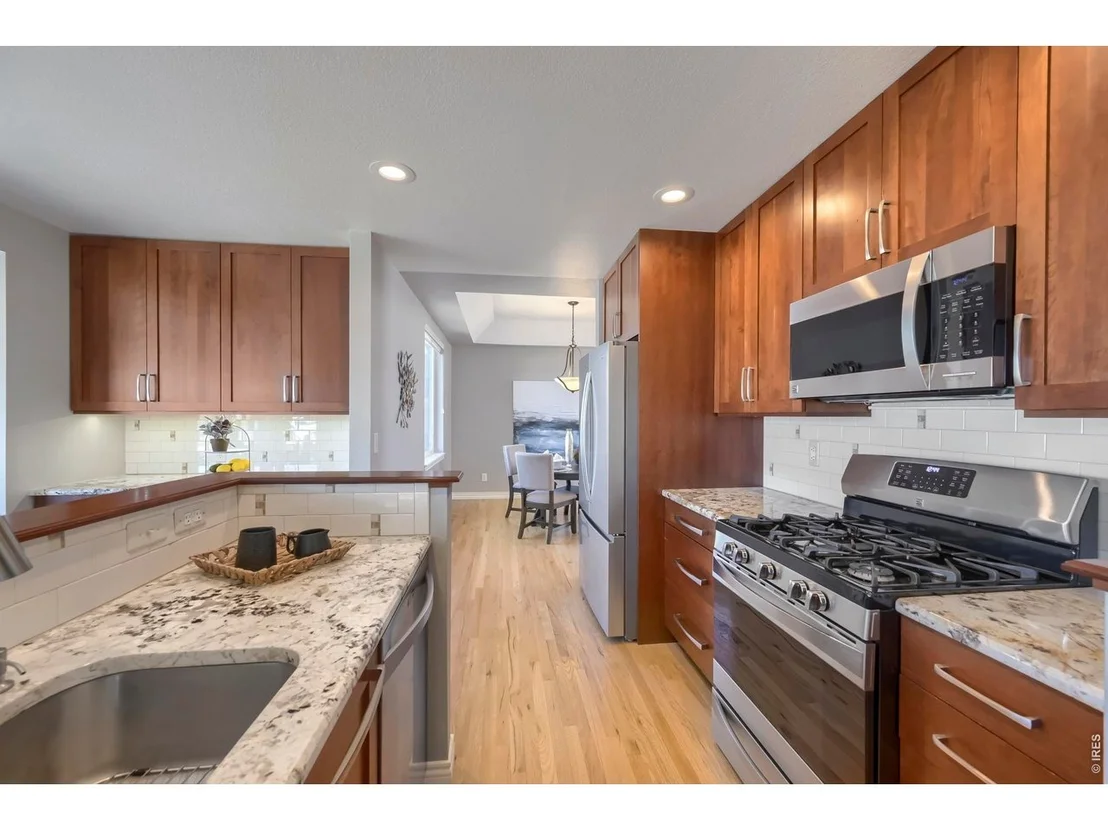 Photo of 3965 Hawthorne Cir