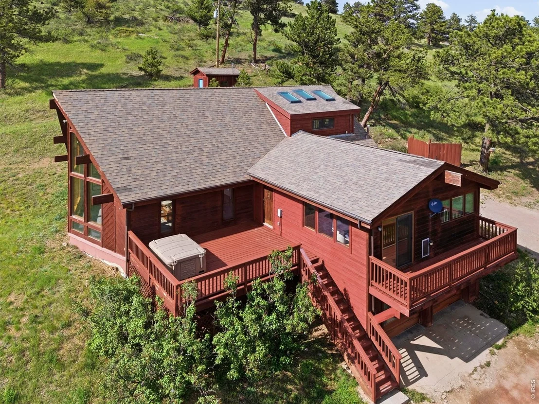 Photo of 8238 Sugarloaf Rd