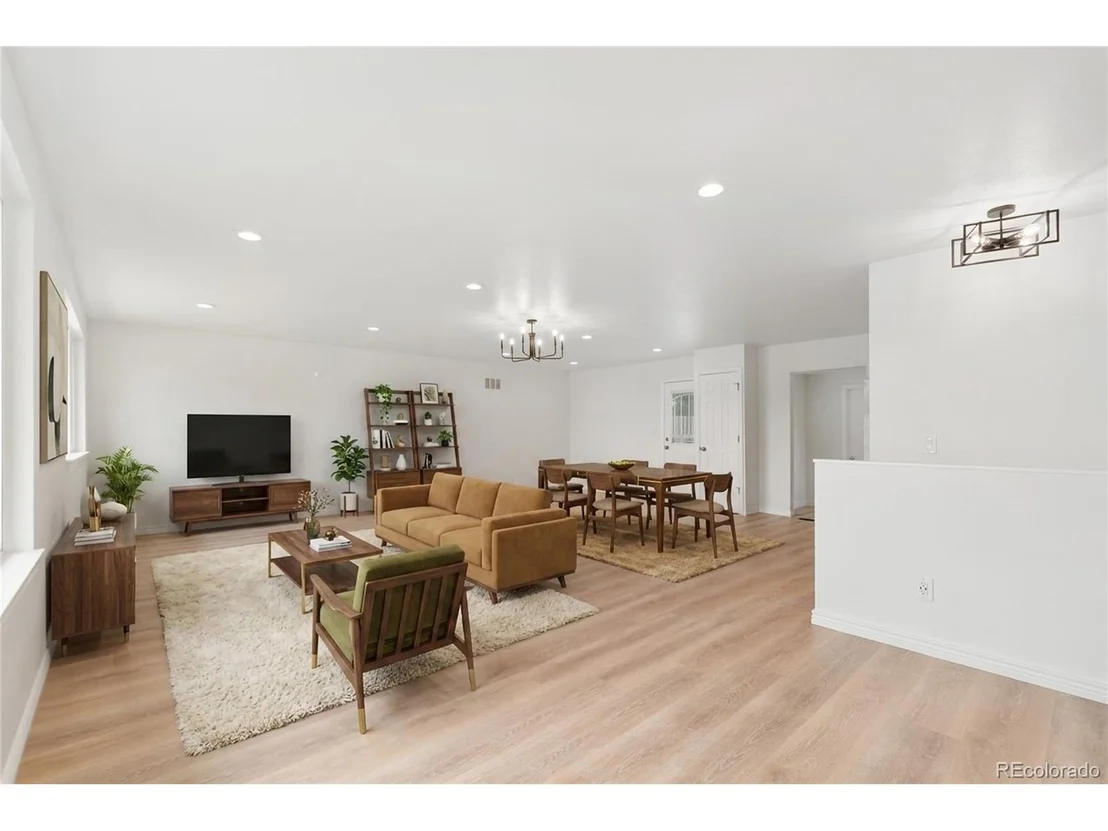 Photo of 8369 Cherokee St